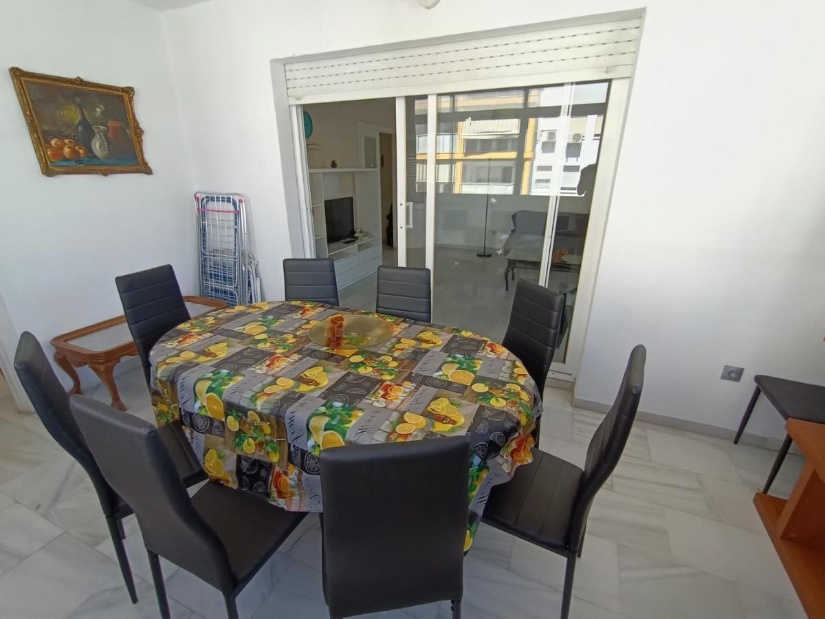 Suites Center Recinto Ferial Фуенхірола Екстер'єр фото
